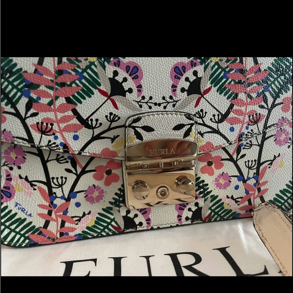 Furla bag - Picture 2 of 3